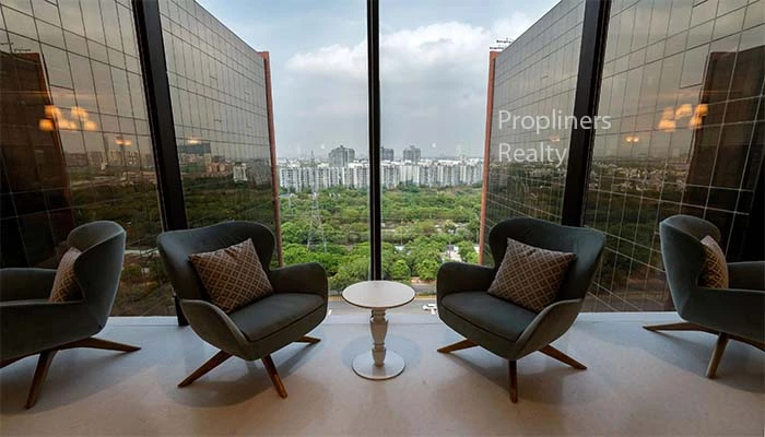 skootr max square sector 129 noida